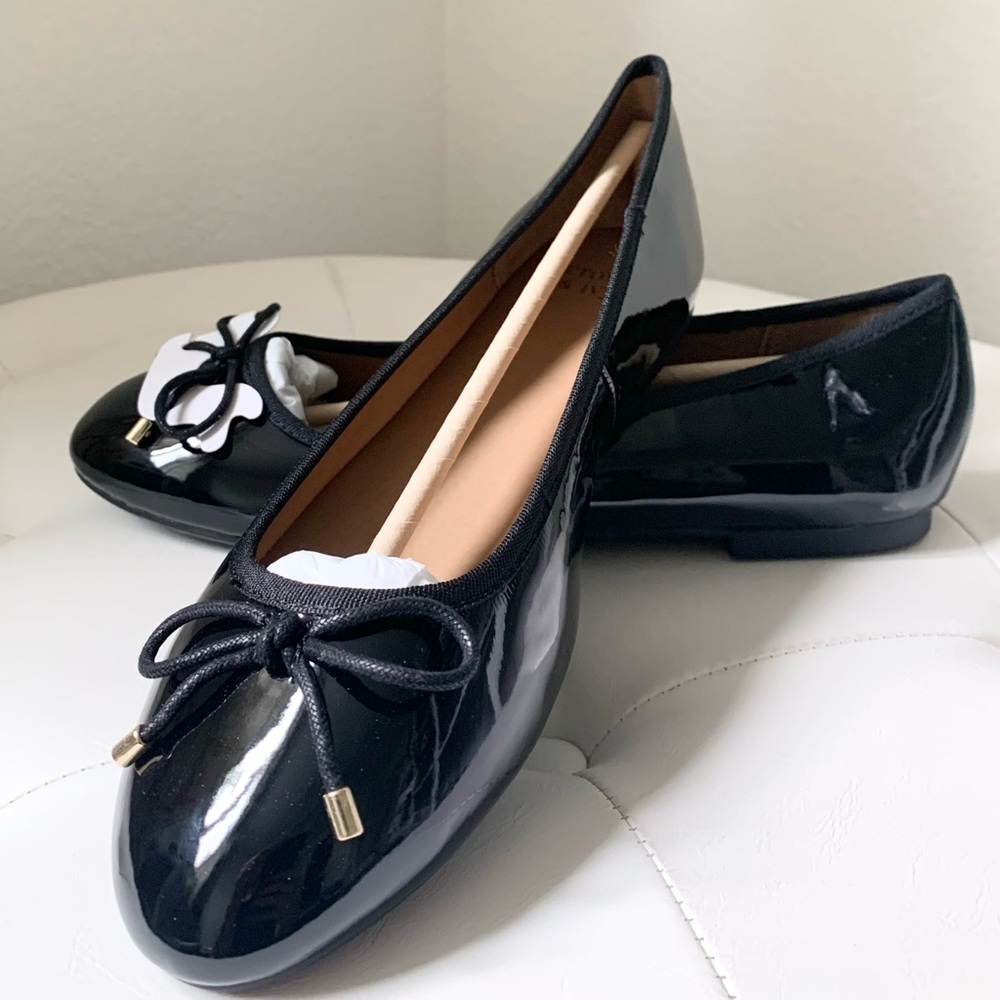 NWT Crown & Ivy Elegant Larissa Patent Leather Ballet Flats